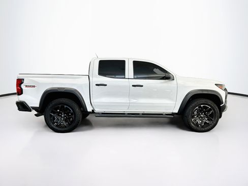 Used 2025 Chevrolet Colorado Trail Boss AWD/4WD image 10