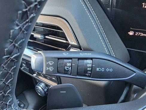 New 2026 GMC Yukon XL Elevation image 22