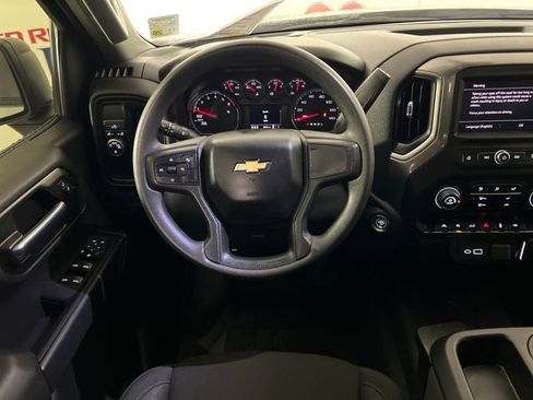 Used 2025 Chevrolet Silverado 1500 Custom image 15