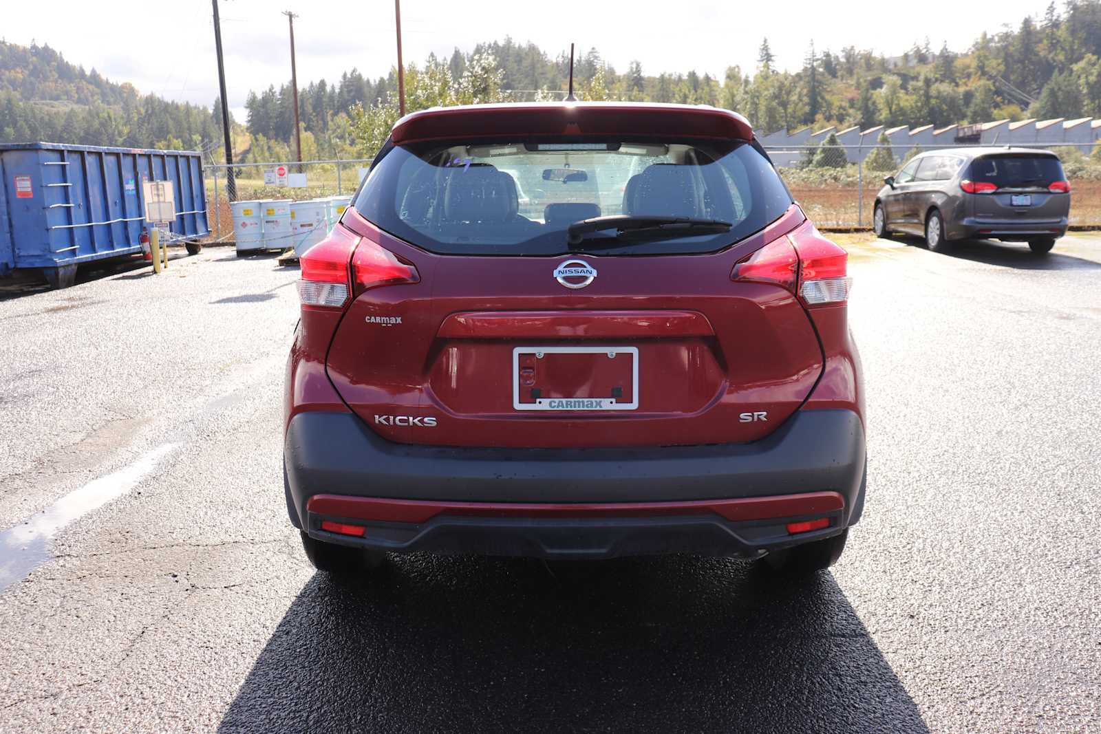Used 2018 Nissan Kicks SR w/ Premium Package FWD image 6