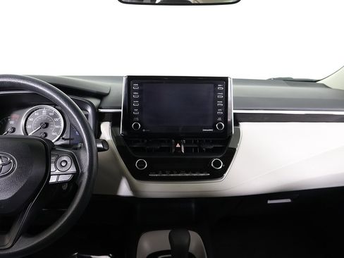 Used 2021 Toyota Corolla LE image 37