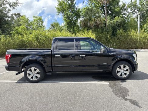 Used 2017 Ford F150 Platinum w/ Equipment Group 701A Luxury RWD image 2