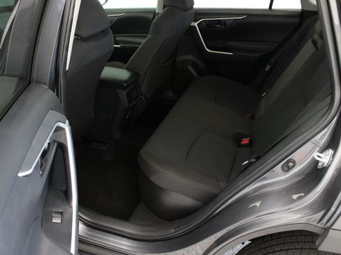Used 2025 Toyota RAV4 LE AWD/4WD image 24