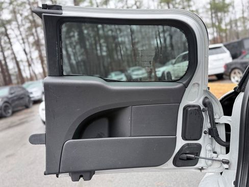 Used 2019 MINI Cooper Clubman S w/ Storage Package image 12