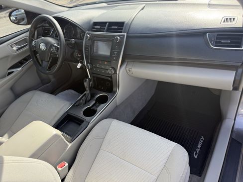 Used 2017 Toyota Camry LE image 20