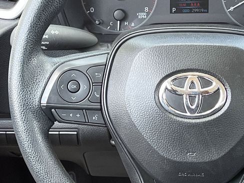 Used 2025 Toyota Corolla LE FWD image 12