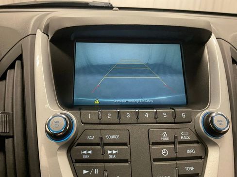 Used 2015 Chevrolet Equinox LT w/ Driver Convenience Package image 9