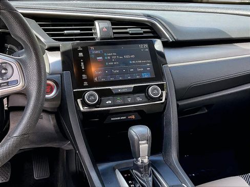 Used 2018 Honda Civic EX image 8