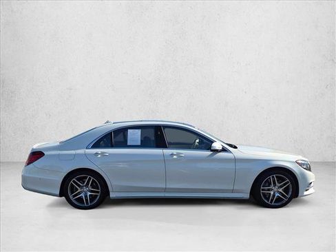 Used 2016 Mercedes-Benz S 550 4MATIC Sedan image 4