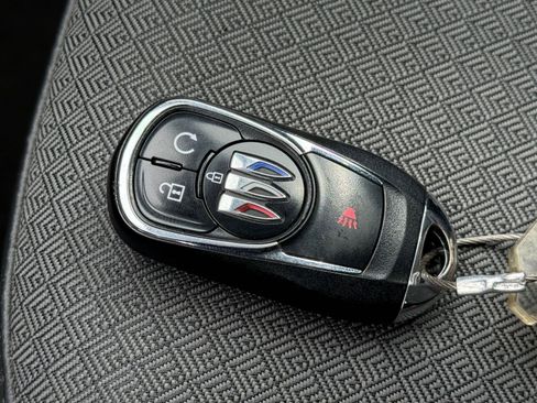 Used 2025 Buick Encore GX Preferred FWD image 21