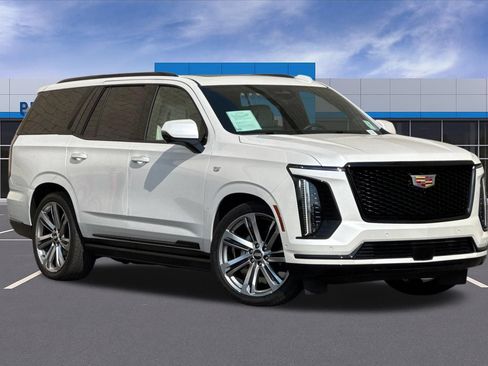 Used 2025 Cadillac Escalade Sport Platinum AWD/4WD image 2
