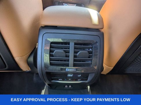 Used 2024 BMW X3 xDrive30i w/ Premium Enhanced Package image 21