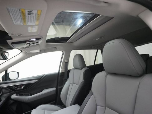 Used 2025 Subaru Outback Limited image 33