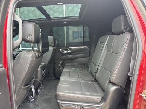 Used 2023 Chevrolet Suburban RST w/ Luxury Package AWD/4WD image 10