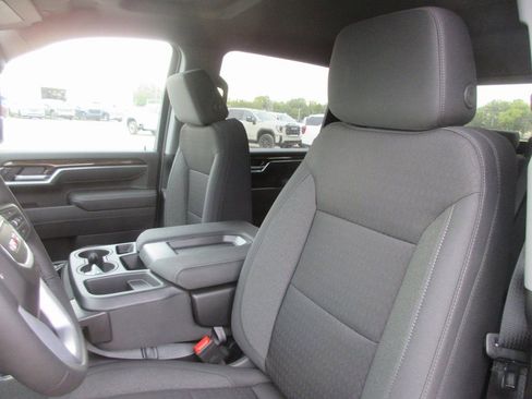 New 2026 GMC Sierra 2500 SLE w/ SLE Value Package; image 14