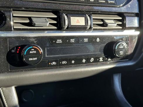 Certified 2025 Nissan Pathfinder SL w/ SL Premium Package image 33