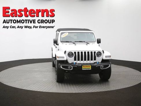 Used 2022 Jeep Wrangler Unlimited Sahara w/ Cold Weather Group AWD/4WD image 53