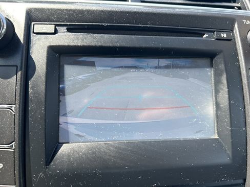 Used 2016 Toyota Camry LE FWD image 14