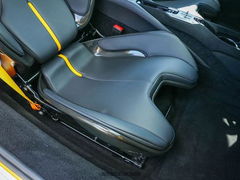 Used 2025 Ferrari 296 GTB RWD image 39