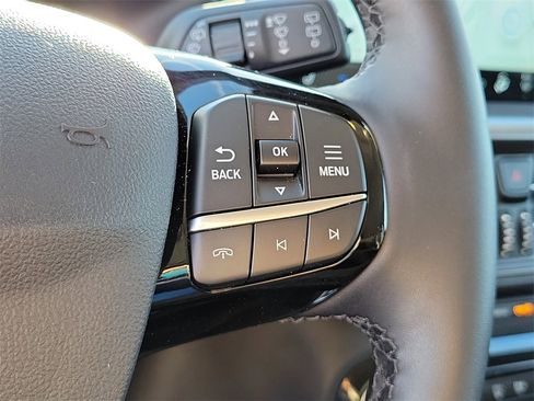 Used 2025 Ford Escape Base w/ Class II Trailer Tow Package image 25