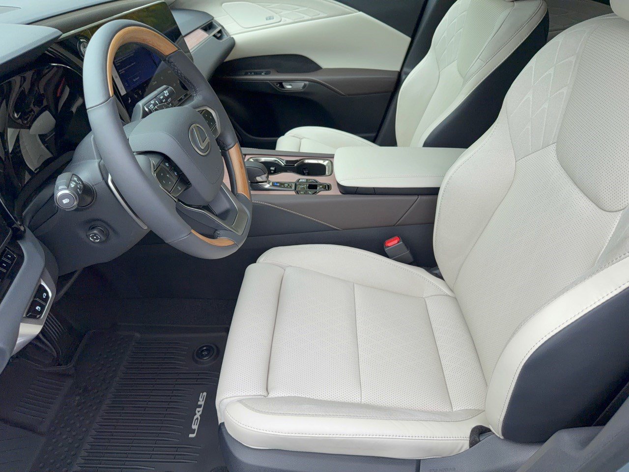 New 2026 Lexus RX 350 AWD image 5