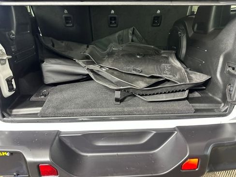 Used 2023 Jeep Wrangler Unlimited w/ 8.4" Radio Group image 26