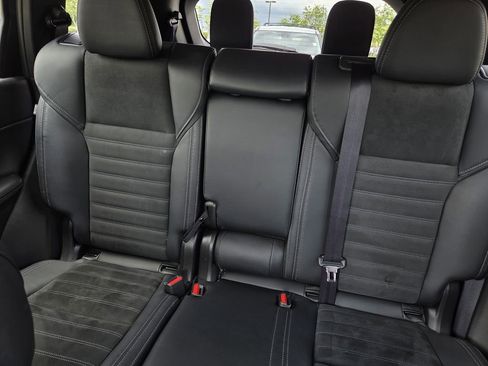 Used 2025 Mitsubishi Outlander SE FWD image 26