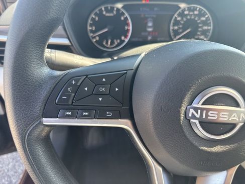 Used 2023 Nissan Altima 2.5 SV AWD/4WD image 17