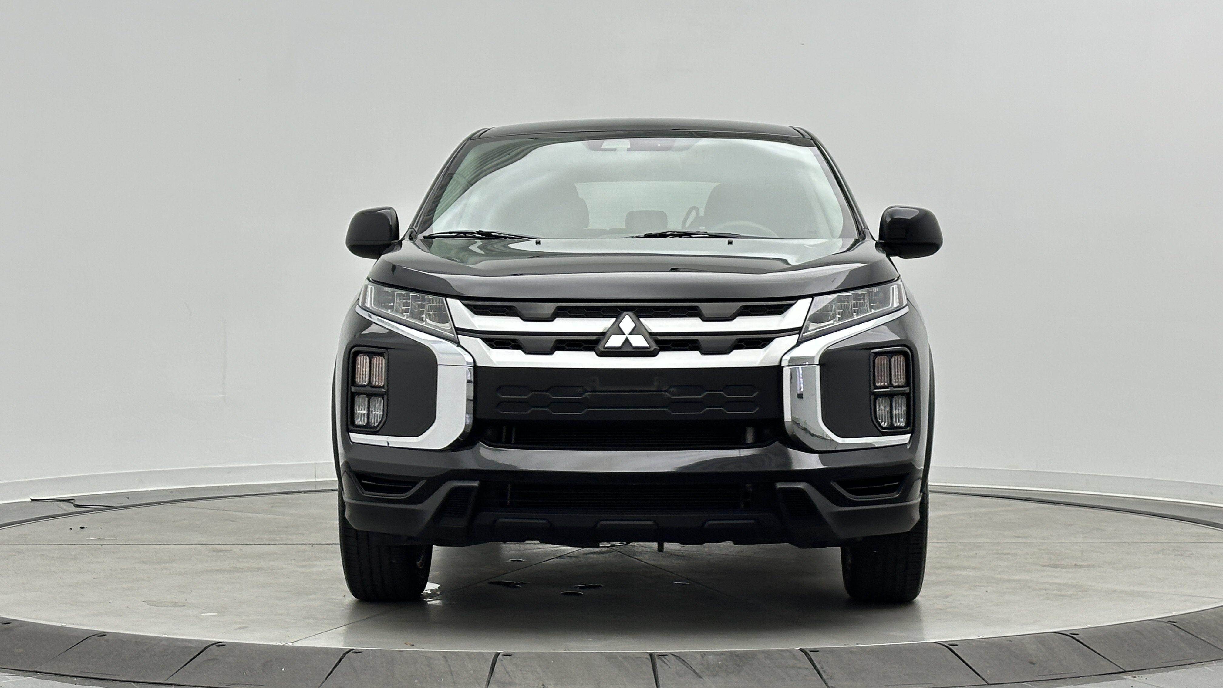 Used 2023 Mitsubishi Outlander Sport AWD image 2