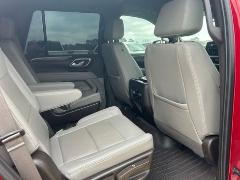 Used 2023 Chevrolet Tahoe Z71 w/ Luxury Package image 11