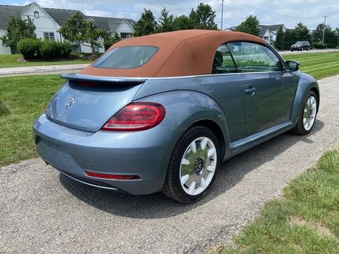 Used 2019 Volkswagen Beetle 2.0T Final Edition SEL FWD image 5