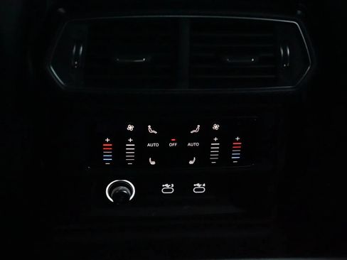 Used 2024 Lamborghini Urus Performante AWD/4WD image 55