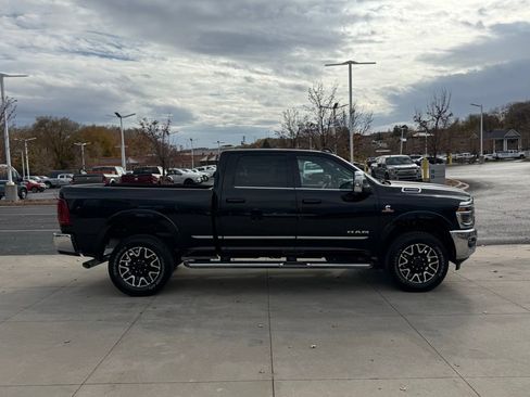 Used 2025 RAM 2500 Limited w/ Cold Weather Group image 8