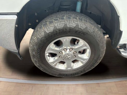 Used 2024 RAM 2500 Big Horn w/ Off Road Package AWD/4WD image 30