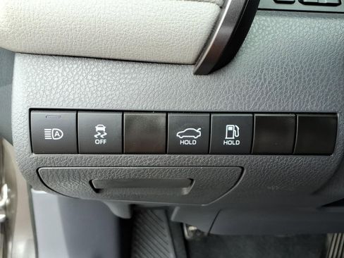 Used 2022 Toyota Camry SE FWD image 24