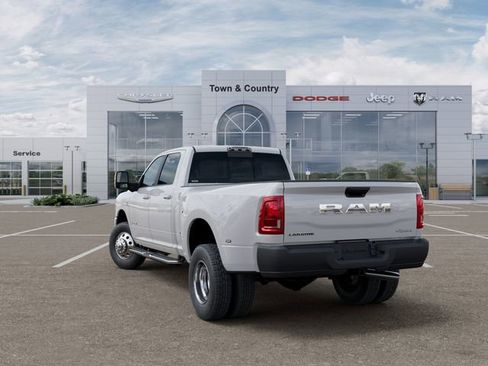 New 2026 RAM 3500 Laramie w/ Towing Technology Group image 3