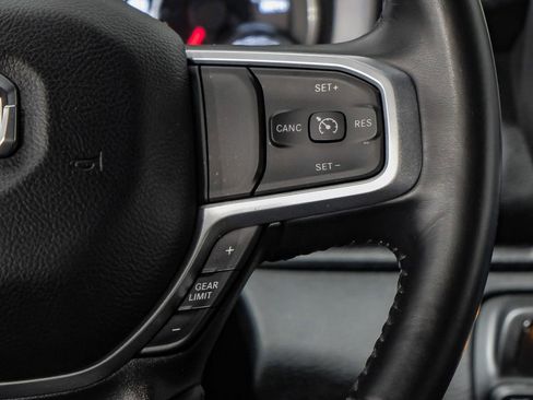 Used 2024 RAM 2500 Big Horn w/ Sport Appearance Package image 18