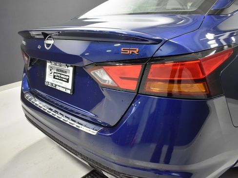 Certified 2023 Nissan Altima 2.5 SR image 12