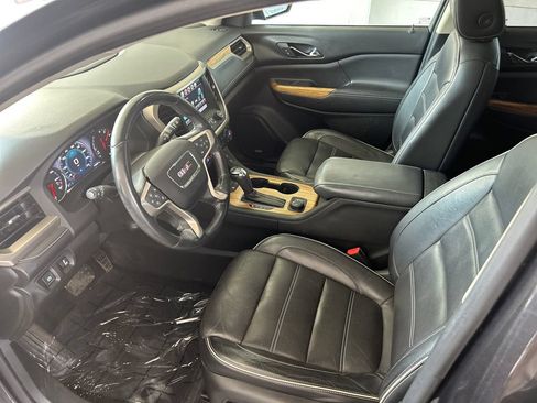 Used 2017 GMC Acadia Denali w/ Technology Package AWD/4WD image 11