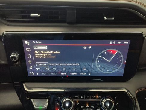 Used 2023 GMC Sierra 1500 AT4 w/ Technology Package image 23