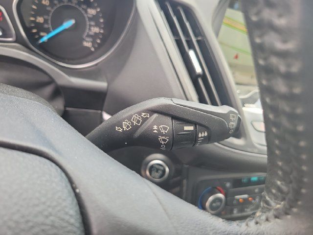 Used 2019 Ford Escape Titanium w/ U9j03 - Titanium Tow Package AWD/4WD image 27