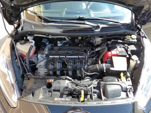 Used 2016 Ford Fiesta Titanium FWD image 17