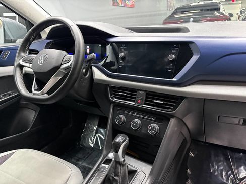 Used 2022 Volkswagen Taos SE image 39