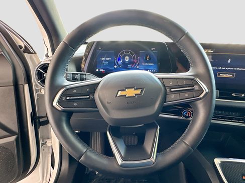 Used 2026 Chevrolet Equinox LT w/ Convenience Package II image 11