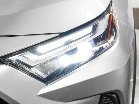 Certified 2024 Toyota RAV4 XLE FWD image 7