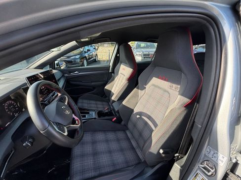 Used 2026 Volkswagen Golf S FWD image 26
