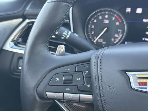 Certified 2025 Cadillac XT6 Sport w/ Platinum Package image 44