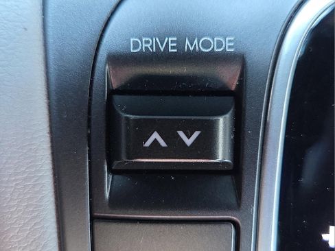 Used 2025 Hyundai Kona SEL image 18