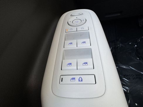 Used 2024 Hyundai Santa Fe Calligraphy AWD/4WD image 32