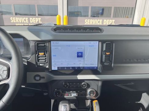 Used 2022 Ford Bronco Badlands image 29